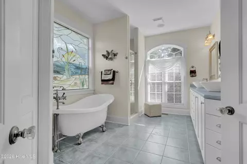 Bath - 184 Olde Point Rd, Hampstead, NC 28443 photo 1 of 9