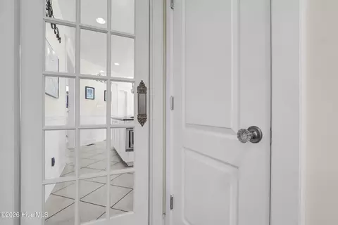 Entry Way - 184 Olde Point Rd, Hampstead, NC 28443 photo 3 of 5
