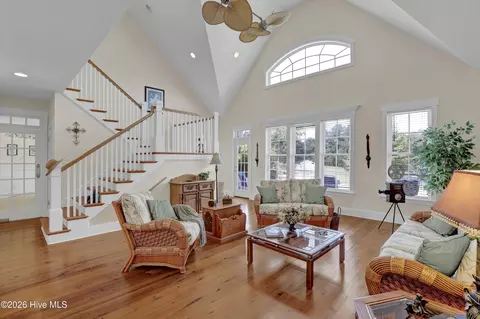 Living - 184 Olde Point Rd, Hampstead, NC 28443 photo 1 of 4
