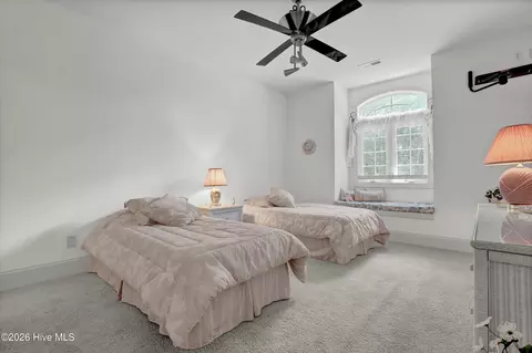 Bedroom - 184 Olde Point Rd, Hampstead, NC 28443 photo 3 of 8