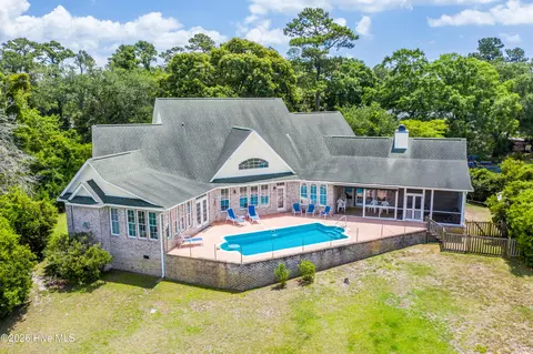 Exterior - 184 Olde Point Rd, Hampstead, NC 28443 photo 1 of 20