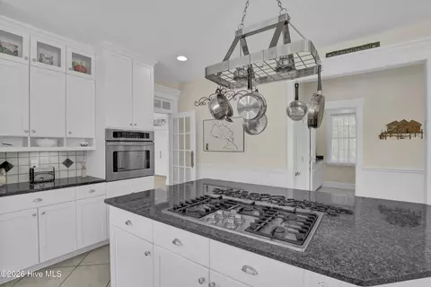 Kitchen - 184 Olde Point Rd, Hampstead, NC 28443 photo 2 of 7