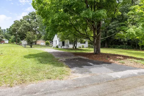 Exterior - 411 3rd St, Jackson, SC 29831 photo 5 of 22