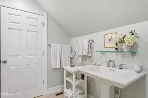 Bath - 48 Kilbride Dr, Pinehurst, NC 28374 photo 7 of 7