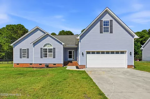 1331 Washington Acres Rd, Hampstead, NC 28443