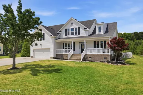 161 Moyock Landing Dr, Moyock, NC 27958