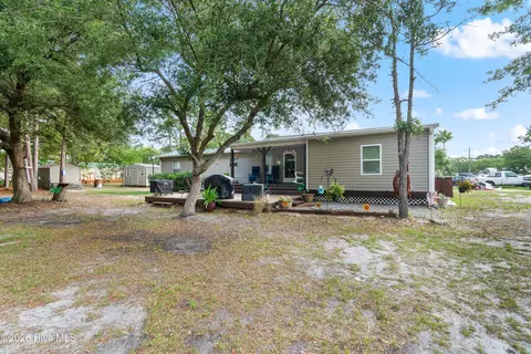 728 Deer Dr SW, Supply, NC 28462
