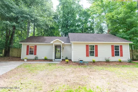 106 Shearin Hills Dr, Castle Hayne, NC 28429