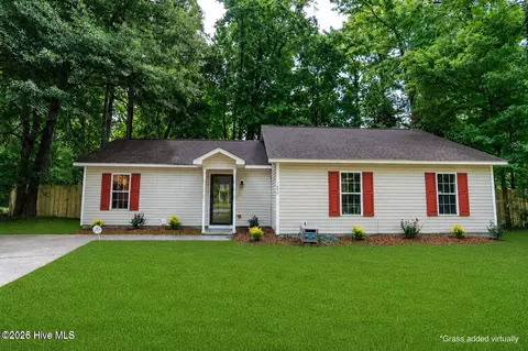 106 Shearin Hills Dr, Castle Hayne, NC 28429