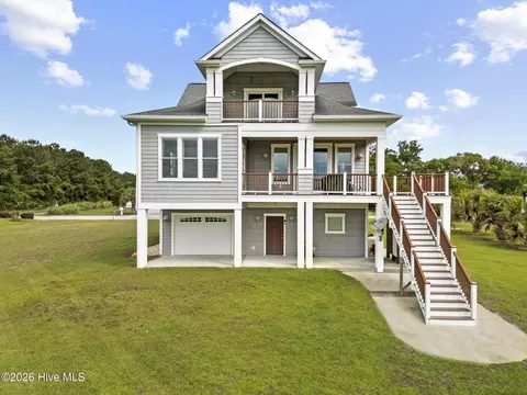 102 Brandon Ave #11, Hubert, NC 28539