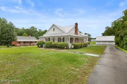406 Bannermans Mill Rd, Richlands, NC 28574