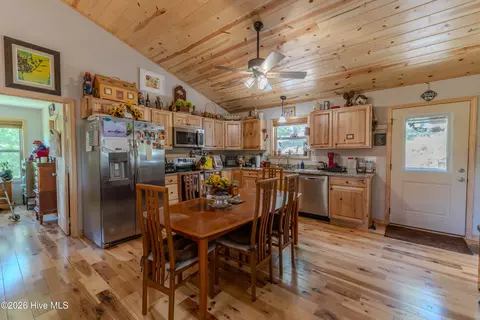 Kitchen - 34 Hardwood Trl, Murphy, NC 28906 photo 1 of 1