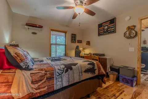 Bedroom - 34 Hardwood Trl, Murphy, NC 28906 photo 7 of 8