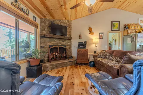 Living - 34 Hardwood Trl, Murphy, NC 28906 photo 1 of 4