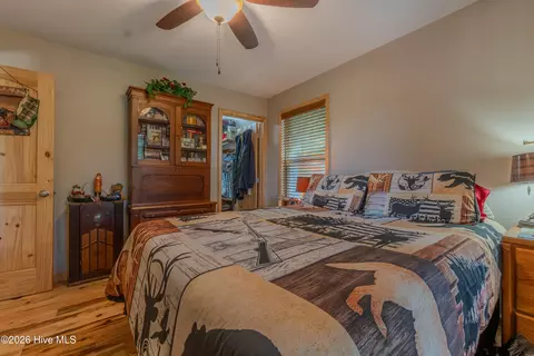 Bedroom - 34 Hardwood Trl, Murphy, NC 28906 photo 6 of 8