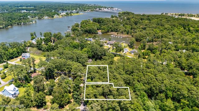 4001 4003 Schooner Cir, Oriental, NC 28571
