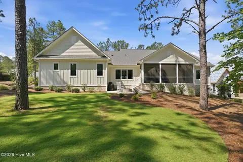 Exterior - 16 Middlebury Rd, Pinehurst, NC 28374 photo 2 of 8