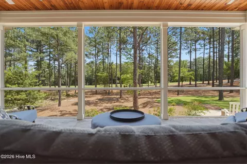 Exterior - 16 Middlebury Rd, Pinehurst, NC 28374 photo 4 of 8