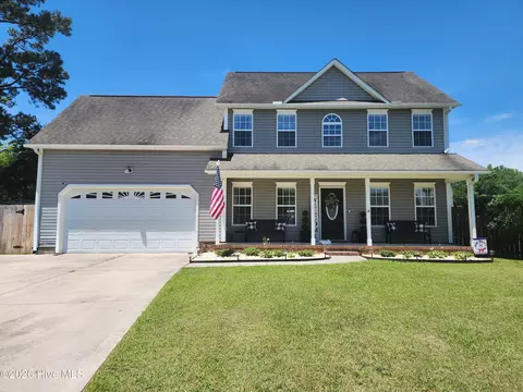 216 Rudolph Ln, Hubert, NC 28539
