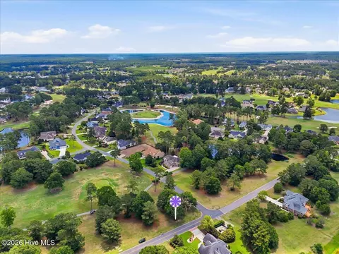 1075 N Middleton Dr NW, Calabash, NC 28467