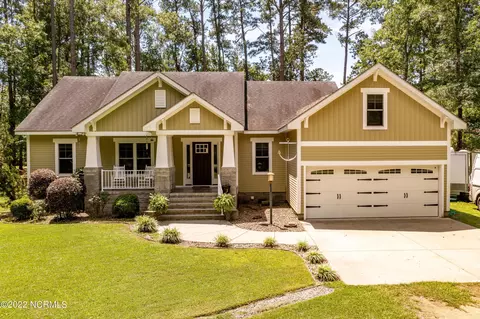 1406 Seafarer Dr, Oriental, NC 28571