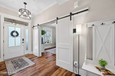 Entry Way - 180 Avon Ct, Hampstead, NC 28443 photo 1 of 6