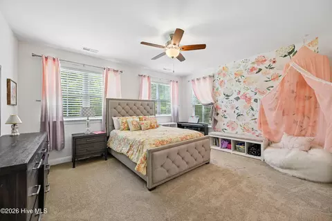 Bedroom - 180 Avon Ct, Hampstead, NC 28443 photo 3 of 9
