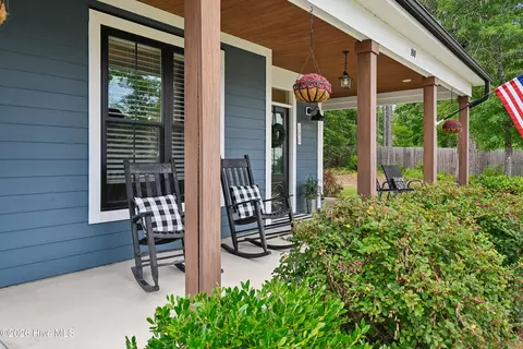 Exterior - 180 Avon Ct, Hampstead, NC 28443 photo 2 of 11