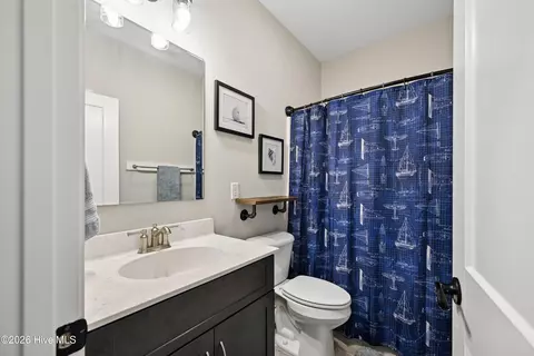 Bath - 180 Avon Ct, Hampstead, NC 28443 photo 6 of 6