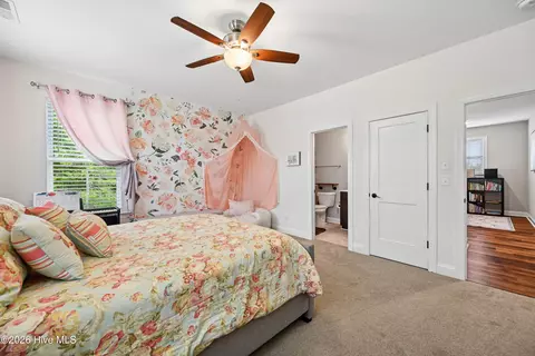 Bedroom - 180 Avon Ct, Hampstead, NC 28443 photo 4 of 9