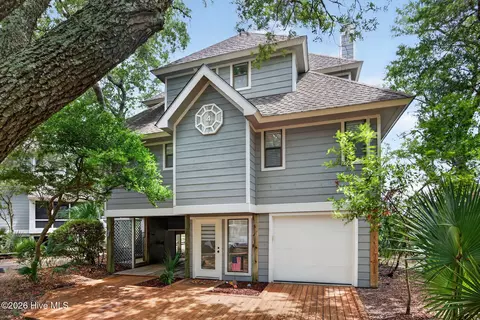 121 N Bald Head Wynd UNIT 4, Bald Head Island, NC 28461