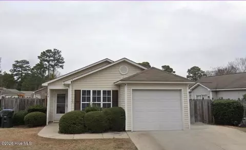 1504 Westpointe Dr, Greenville, NC 27834