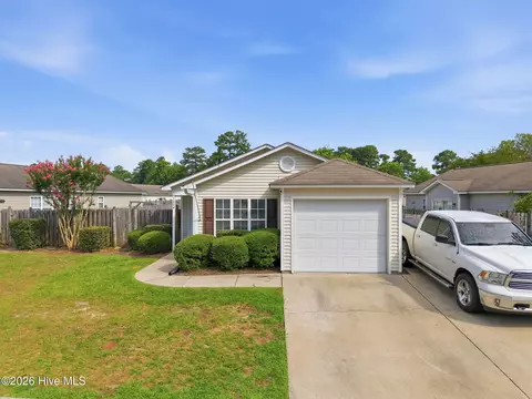 1504 Westpointe Dr, Greenville, NC 27834
