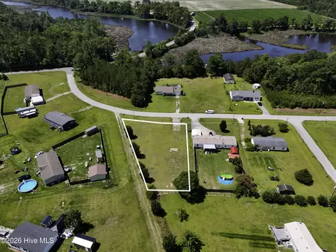 240 Taylor Rd, Havelock, NC 28532 photo 8