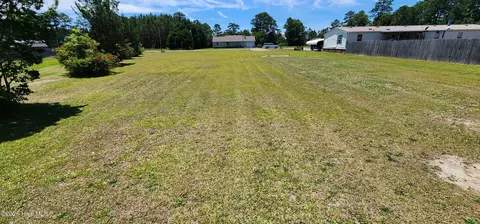 240 Taylor Rd, Havelock, NC 28532 photo 3