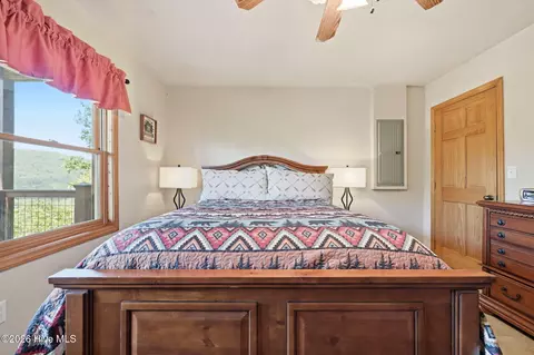 Bedroom - 1507 Wildcat Dr, Murphy, NC 28906 photo 9 of 9