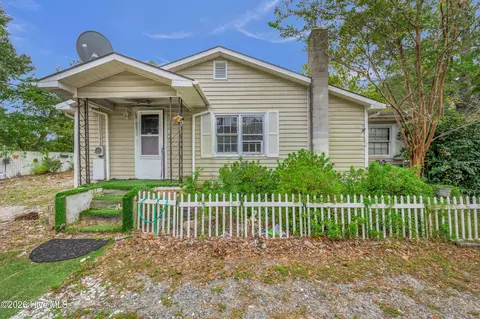 100 Williams Love Grove Ch Rd, Hampstead, NC 28443