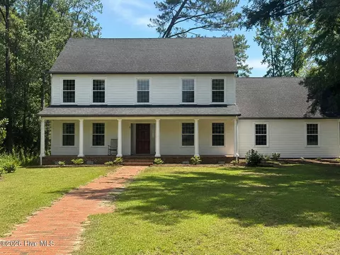 701 Edgewood Dr, Murfreesboro, NC 27855