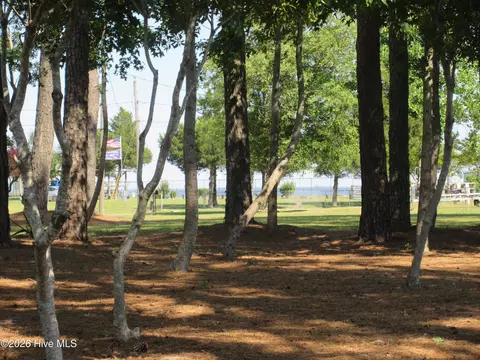 105 N Mallard Ct N, Grandy, NC 27939 photo 9