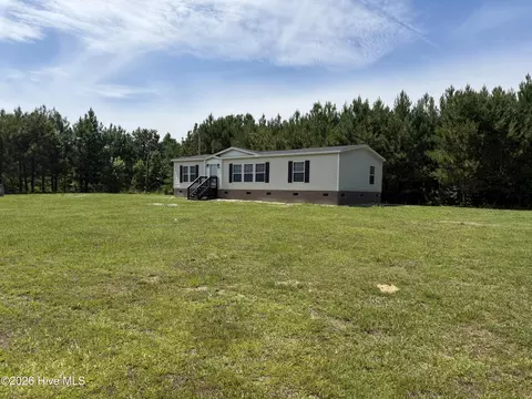 194 Barbee Rd, Richlands, NC 28574 photo 6