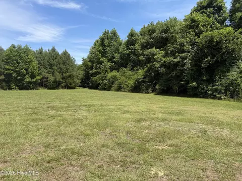 194 Barbee Rd, Richlands, NC 28574 photo 2