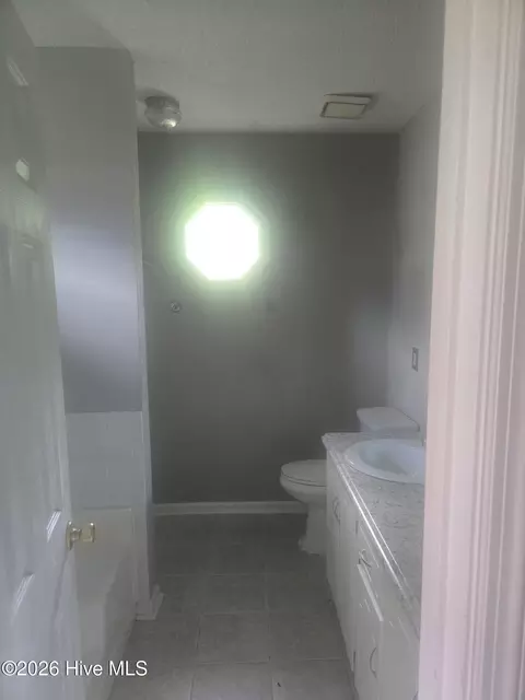 Bath - 4349 White Pine Ct, Augusta, GA 30906 photo 1 of 2