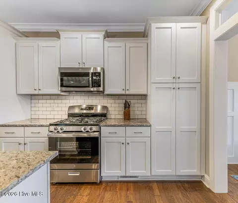 Kitchen - 70 Cedar Wood Ct, Pinehurst, NC 28374 photo 5 of 6