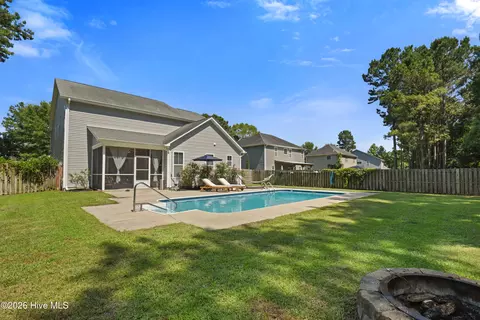 Exterior - 143 Cornel Ln, Hampstead, NC 28443 photo 5 of 10