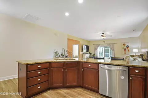 Kitchen - 143 Cornel Ln, Hampstead, NC 28443 photo 4 of 4