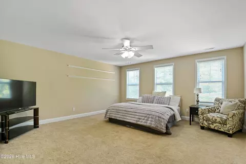 Bedroom - 143 Cornel Ln, Hampstead, NC 28443 photo 5 of 9