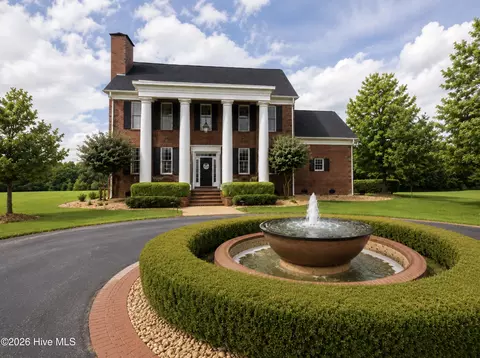 1760 Taylor Rd, Farmville, NC 27828