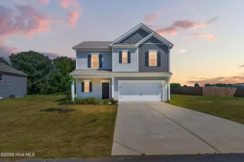 122 Continental Ln, Smithfield, NC 27577