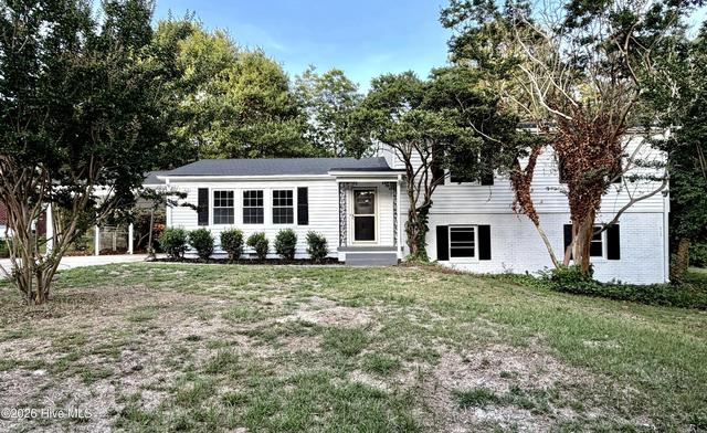1806 N Friendly Rd, Goldsboro, NC 27530