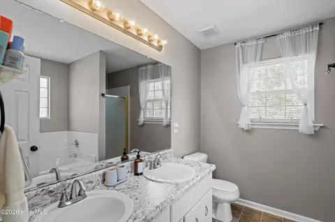 Bath - 2015 Clarkston Dr, Augusta, GA 30909 photo 1 of 3